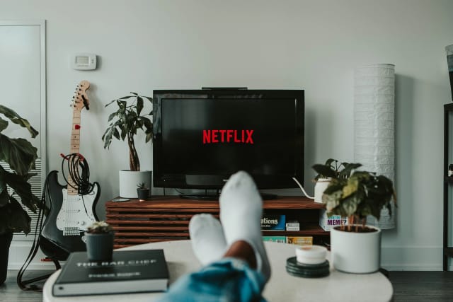 foto de ma TV com a logo na Netflix